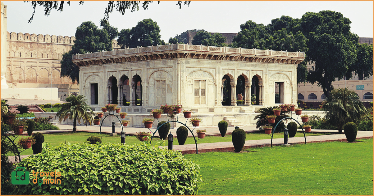 Hazuri Bagh Baradari Lahore