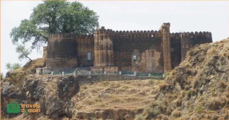Sangni Fort Rawalpindi: Sangani Killa Kallar Sayedan 1 Sangni Fort Rawalpindi