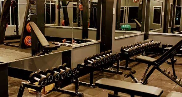 SHADOW FITNESS