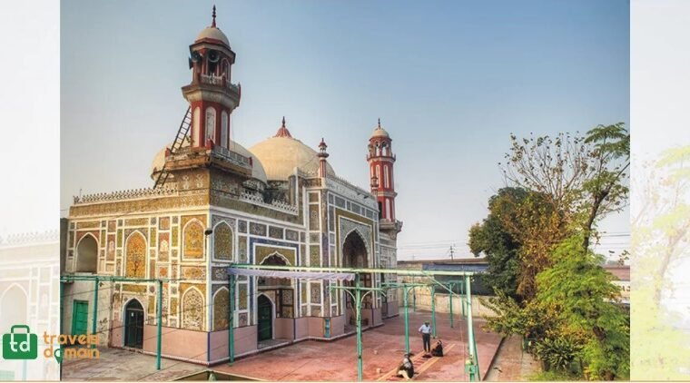 Dai Anga Mosque Lahore