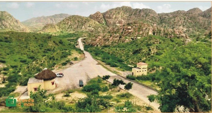 Karoonjhar Mountains in Tharparkar Sindh: A Natural Wonderland 6 Karoonjhar Mountains