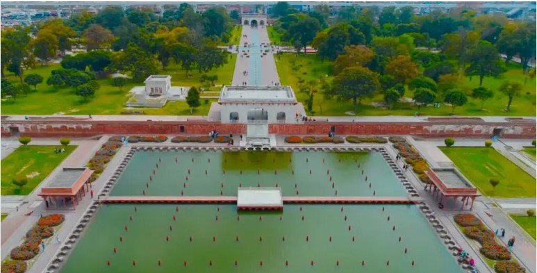 7 Most Famous Family Attractions in Lahore 5 7 39