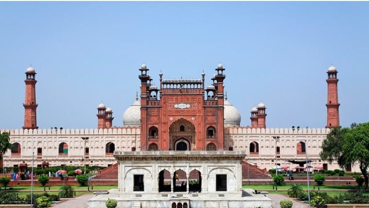 Badshahi Mosque